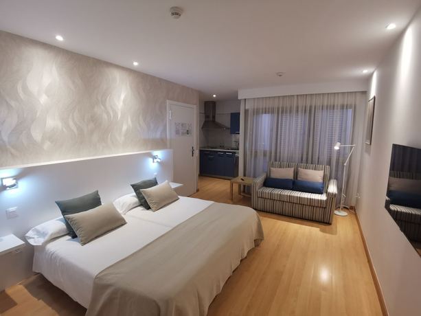 Imagen de la habitación del Hotel Apartamentos Maype Canteras. Foto 14