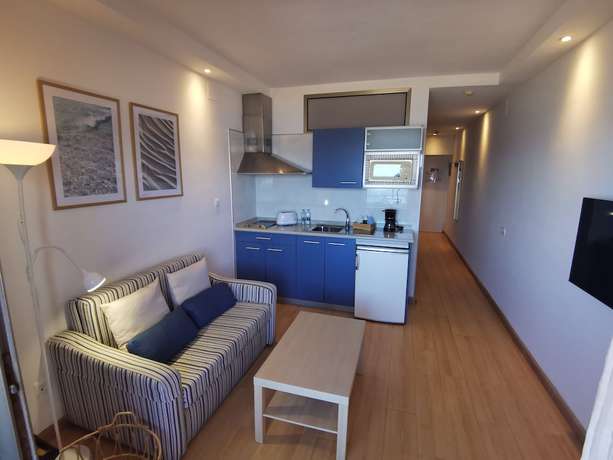 Imagen de la habitación del Hotel Apartamentos Maype Canteras. Foto 17