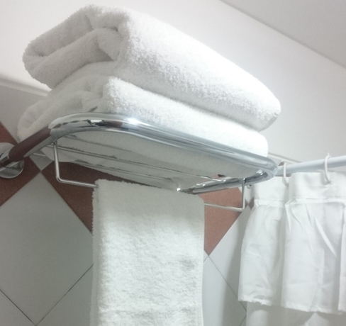 Imagen de la habitación del Hotel Apartamentos Mendoza. Foto 4