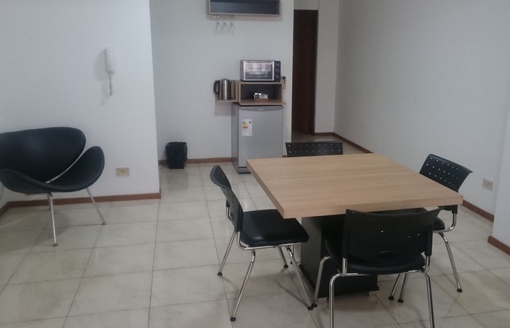 Imagen de la habitación del Hotel Apartamentos Mendoza. Foto 6