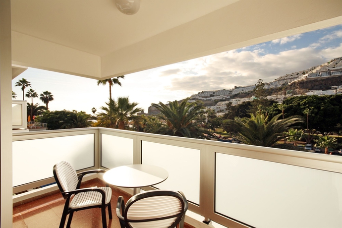 Imagen de los exteriores del Hotel Apartamentos Miami. Foto 5