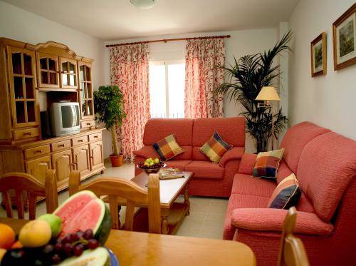 Imagen de la habitación del Hotel Apartamentos Miguel Angel. Foto 8