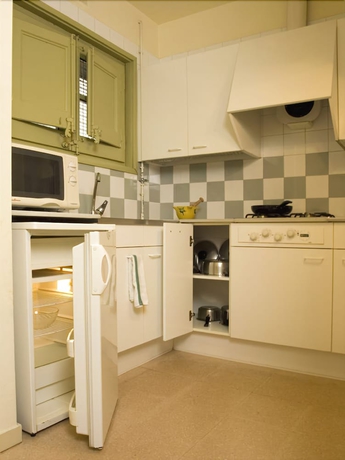 Imagen de la habitación del Hotel Apartamentos Montserrat Abat Marcet. Foto 6