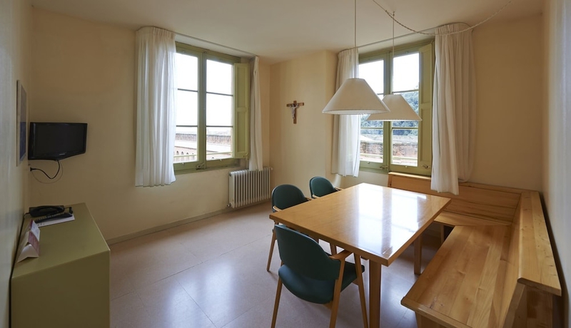 Imagen general del Hotel Apartamentos Montserrat Abat Marcet. Foto 4