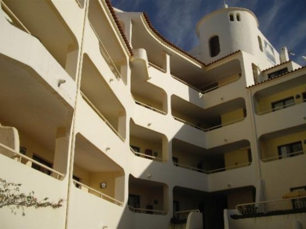 Imagen general del Hotel Apartamentos Olhos Do Mar. Foto 1