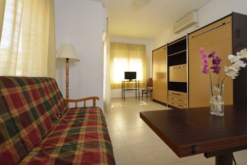 Imagen de la habitación del Hotel Apartamentos Pagán. Foto 3