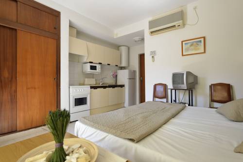 Imagen de la habitación del Hotel Apartamentos Pagán. Foto 6