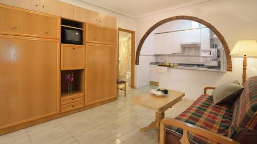 Imagen de la habitación del Hotel Apartamentos Pagán. Foto 8