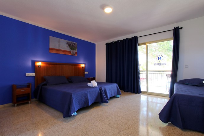 Imagen de la habitación del Hotel Apartamentos Palasiet. Foto 6