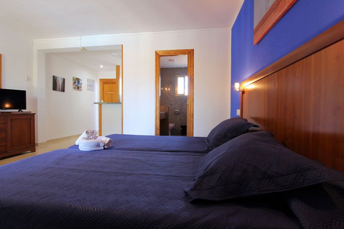 Imagen de la habitación del Hotel Apartamentos Palasiet. Foto 9