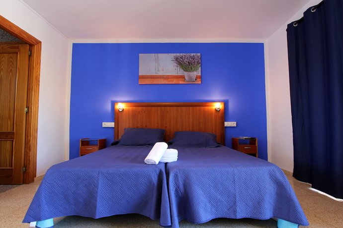 Imagen de la habitación del Hotel Apartamentos Palasiet. Foto 10