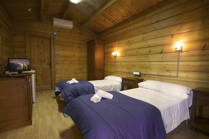 Imagen de la habitación del Hotel Apartamentos Palasiet. Foto 13