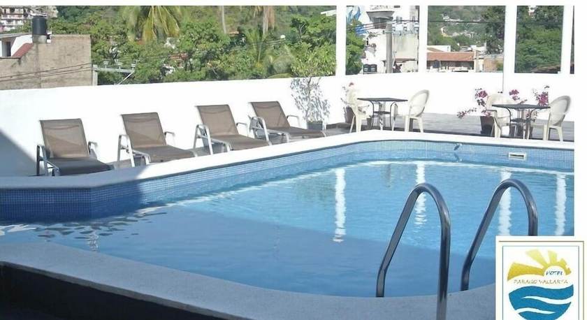 Imagen de la piscina del Hotel Apartamentos Paraiso Vallarta. Foto 9
