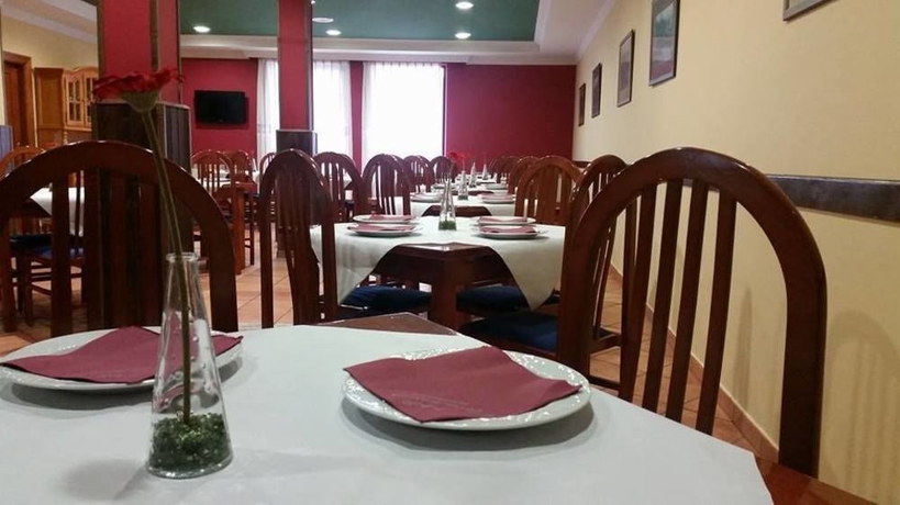 Imagen del bar/restaurante del Hotel - Apartamentos Peña Santa. Foto 4