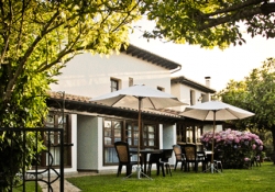 Imagen de los exteriores del Hotel Apartamentos Playa del Canal. Foto 7