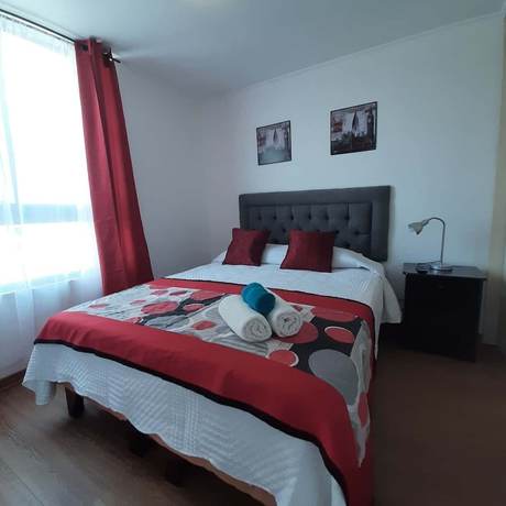 Imagen de la habitación del Hotel Apartamentos Plaza Bulnes. Foto 9