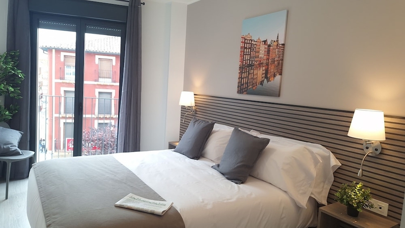Imagen de la habitación del Hotel Apartamentos Plaza Costa 7. Foto 4