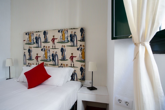 Imagen de la habitación del Hotel Apartamentos Plaza De Santa Cruz. Foto 8