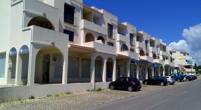 Imagen general del Hotel Apartamentos Poente Da Aldeia. Foto 2