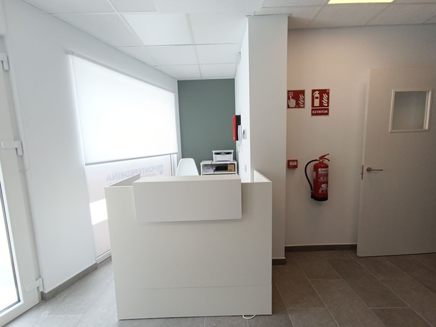 Imagen de los interiores del Hotel Apartamentos Pontepedriña by Bossh. Foto 15