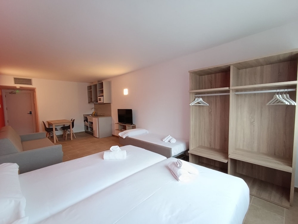 Imagen de la habitación del Hotel Apartamentos Pontepedriña by Bossh. Foto 10