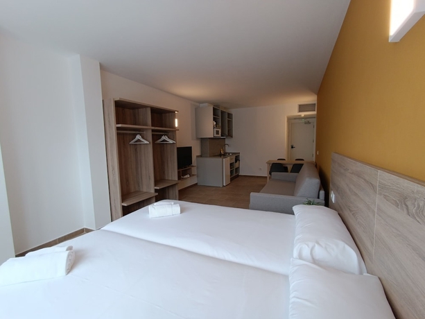 Imagen de la habitación del Hotel Apartamentos Pontepedriña by Bossh. Foto 11