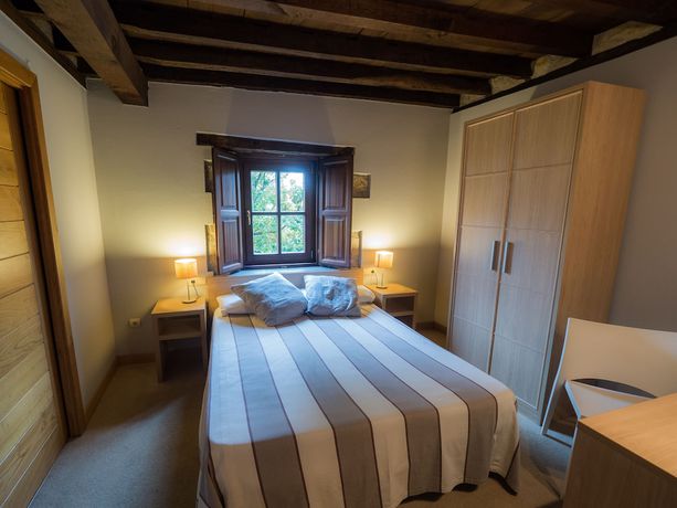 Imagen de los interiores del Hotel Apartamentos Posada La Robla. Foto 18