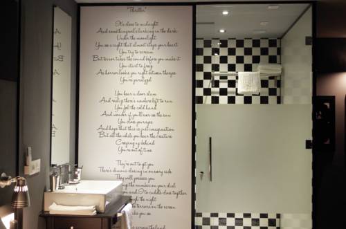 Imagen de la habitación del Hotel Apartamentos Rock Star. Foto 8