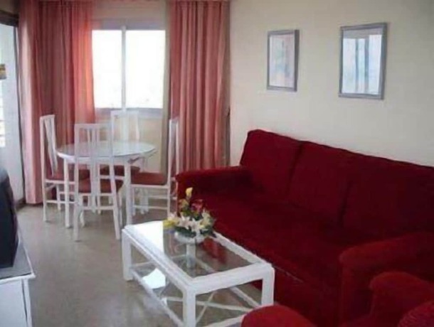 Imagen de la habitación del Hotel Apartamentos Ronda III. Foto 9