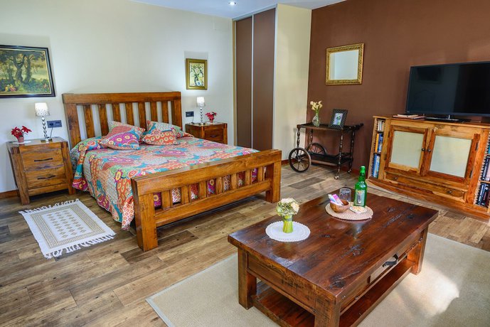 Imagen de la habitación del Hotel Apartamentos Rurales Balc&oacute;n Real. Foto 12