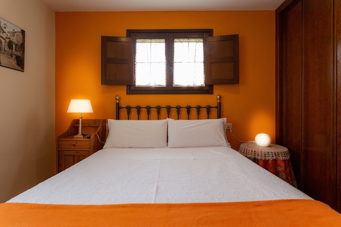 Imagen de la habitación del Hotel Apartamentos Rurales Villa De Saín. Foto 13