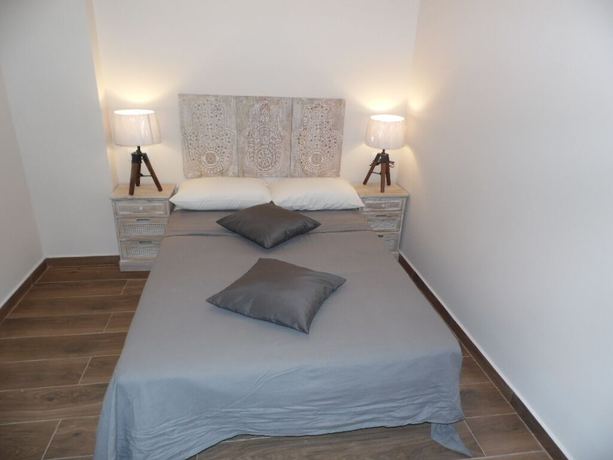 Imagen de la habitación del Hotel Apartamentos San Miguel. Foto 7