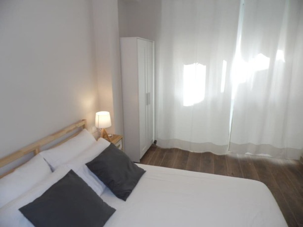 Imagen de la habitación del Hotel Apartamentos San Miguel. Foto 12