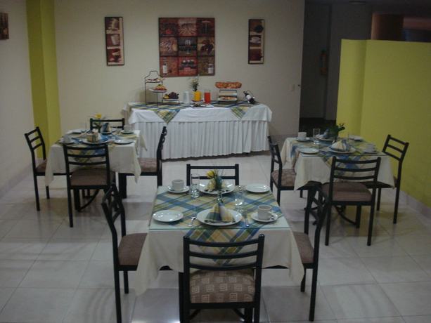Imagen del bar/restaurante del Hotel Apartamentos Santa Maria. Foto 2