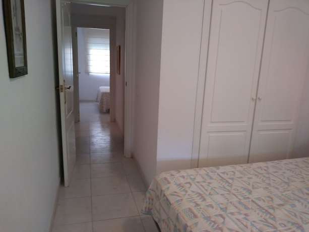 Imagen de la habitación del Hotel Apartamentos Serviden La Fontana. Foto 3