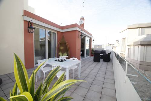 Imagen de la habitación del Hotel Apartamentos Sevilla Centro. Foto 4