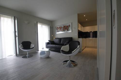 Imagen de los interiores del Hotel Apartamentos Sevilla Centro. Foto 7