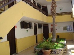 Imagen general del Hotel Apartamentos Silvia. Foto 5