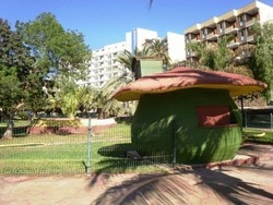 Imagen general del Hotel Apartamentos Silvia. Foto 11