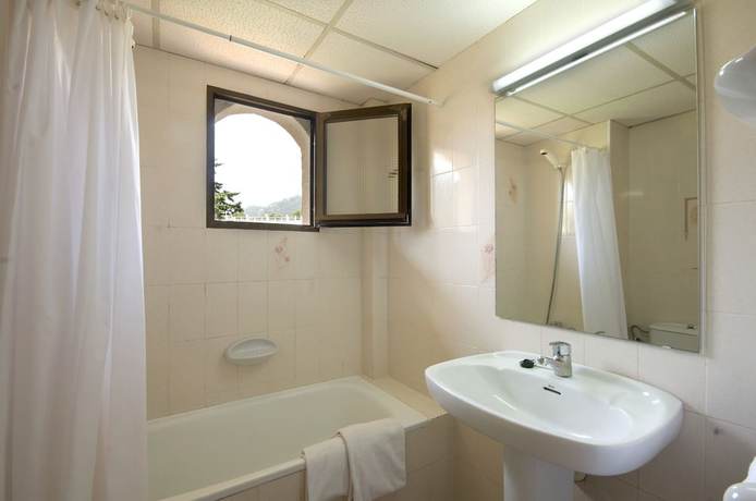 Imagen de la habitación del Hotel Apartamentos Sinfony. Foto 16