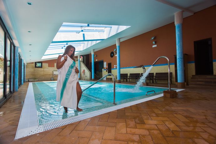 Imagen de la piscina del Hotel Apartamentos Soho Boutique Vistahermosa. Foto 37