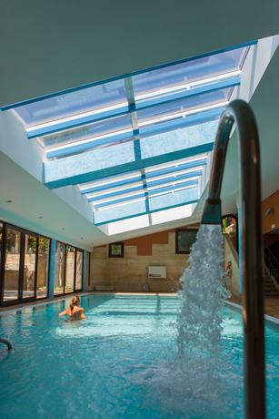 Imagen de la piscina del Hotel Apartamentos Soho Boutique Vistahermosa. Foto 39