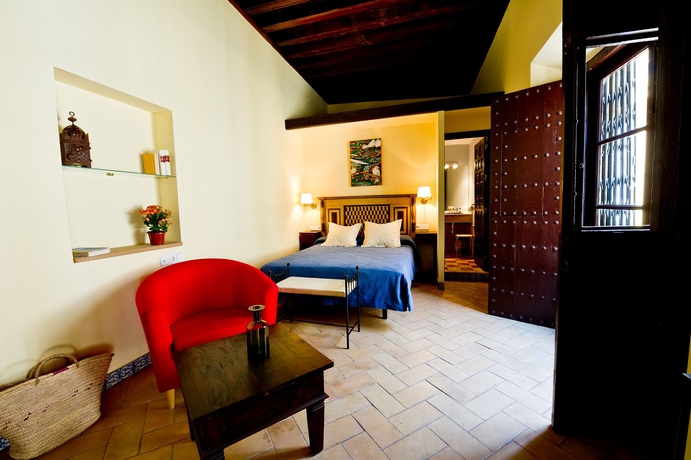 Imagen de los interiores del Hotel Apartamentos Suites Santa Cruz. Foto 14