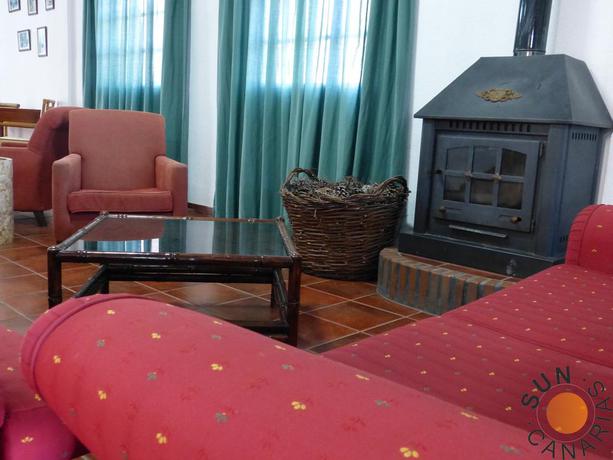 Imagen de la habitación del Hotel Apartamentos Suncanarias Vilaflor. Foto 3