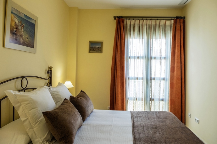 Imagen de la habitación del Hotel Apartamentos Turísticos Casa De La Borrega. Foto 10