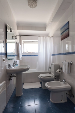 Imagen de la habitación del Hotel Apartamentos Tur&iacute;sticos C&eacute;u Azul. Foto 10