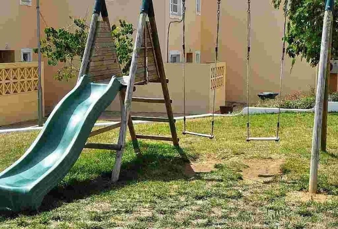 Imagen de los exteriores del Hotel Apartamentos Turísticos Club Ouratlântico. Foto 6