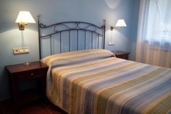 Imagen de la habitación del Hotel Apartamentos Turísticos Corona De Aragón. Foto 2