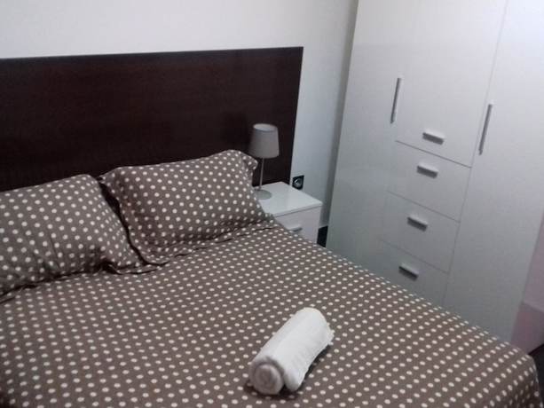 Imagen de la habitación del Hotel Apartamentos Turísticos Los Ángeles. Foto 12