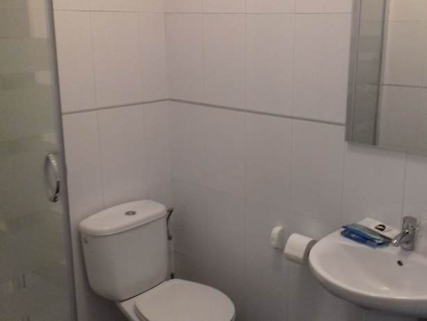 Imagen de la habitación del Hotel Apartamentos Turísticos Los Ángeles. Foto 15